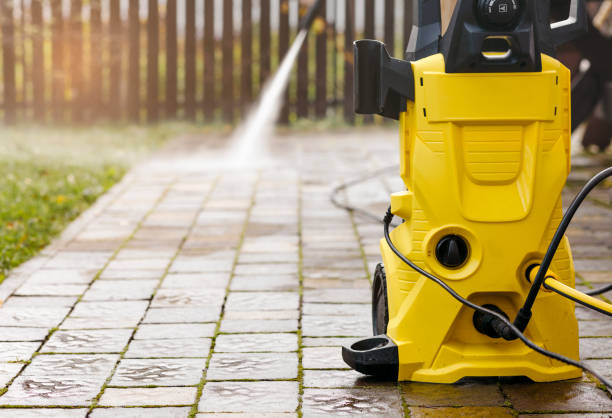 Professional Pressure washing in Cypress Gardens, FL